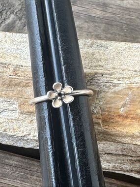 Pandora Sterling Silver Flower Ring